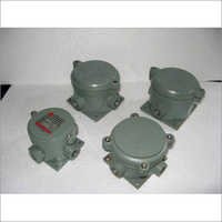 चार तरफ़ा जंक्शन बॉक्स