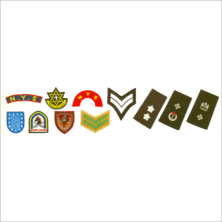 कढ़ाई वाले बैज, निशान, गोरगेट्स और बैनर