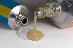 Adhesive Resins - Industrial Grade, 98% Purity | Low Temperature Flexibility, Low Melt Viscosity, Superior Adhesion Nature