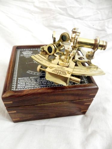 नौसैनिक समुद्री पीतल का सेक्सटेंट लकड़ी के डिब्बे के साथ