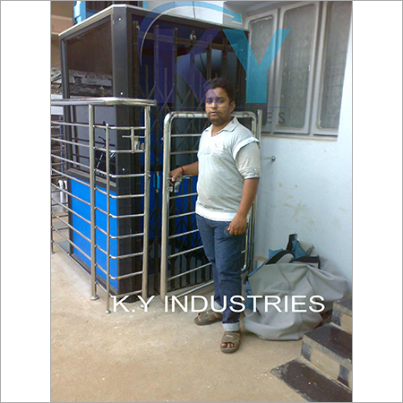 Hydraulic Home Elevator Load Capacity: 1224 Kilograms (Kg)