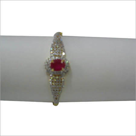 फैशन ब्रेसलेट