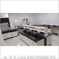 प्रयोगशाला टेबलें