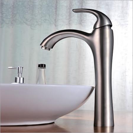 सिंगल लीवर बेसिन फ़ॉसेट