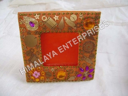 अनुक्रम कार्य फोटो फ्रेम