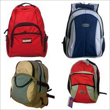 स्कूल बैग्स