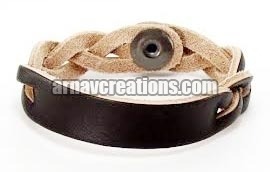 चमड़े की कलाईबंदियाँ