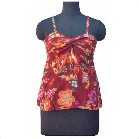 शॉर्ट महिला टॉप