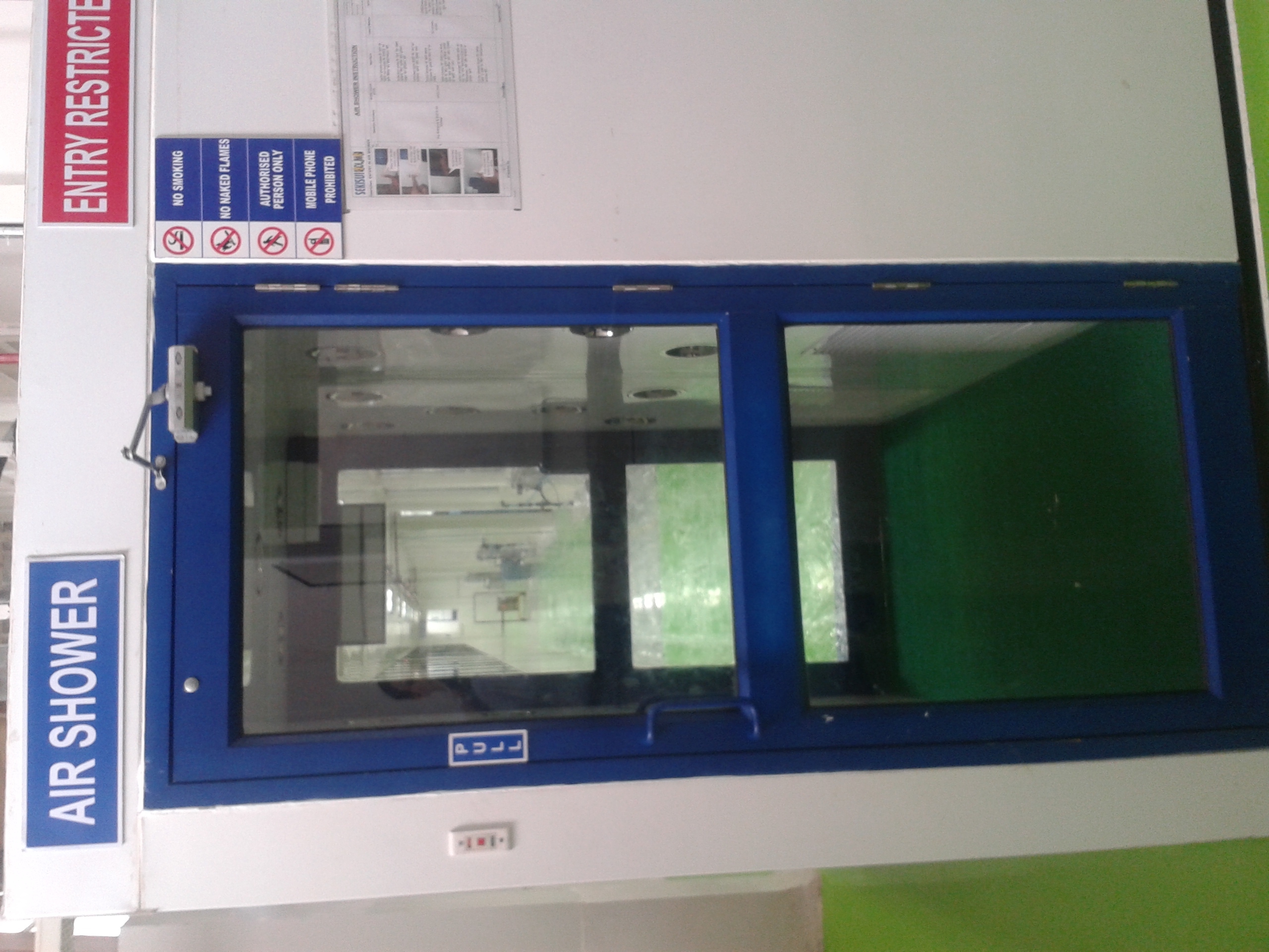 Cleanroom Air Shower - Stainless Steel, Compact Design , High-efficiency Particulate Filtration System
