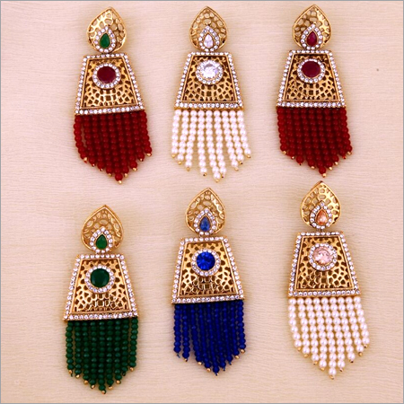 डिज़ाइनर कान की बालियाँ