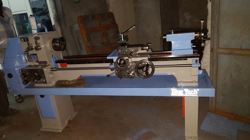 Metal Lathe Machine