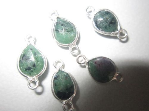 पीयर कट रूबी