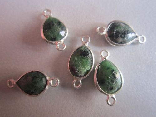 पियर कट रूबी