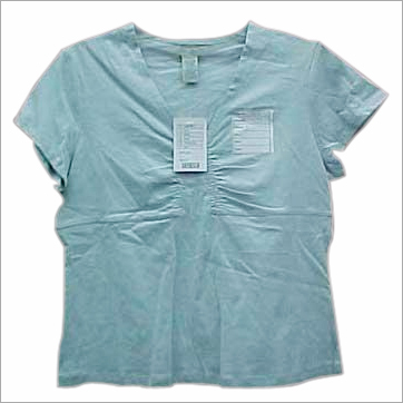 महिलाओं का वस्त्र (टॉप)