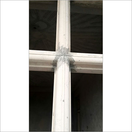 लकड़ी की खिड़की का फ्रेम