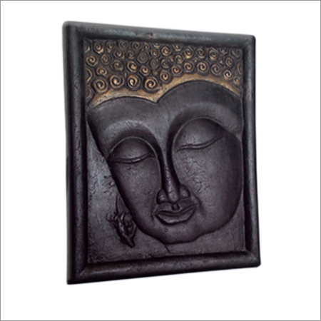 पत्थर पर उकेरा हुआ बुद्ध
