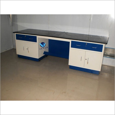 Laboratory Instrument Table