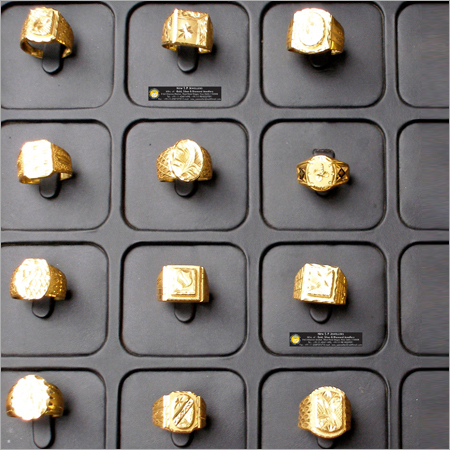 पुरुषों के सोने के छल्ले