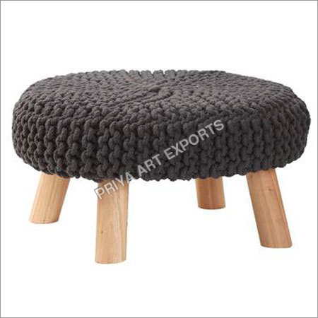 फुट डिजाइनर स्टूल्स