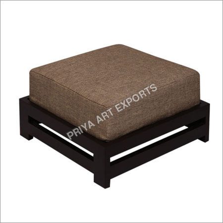 लकड़ी के स्टूल