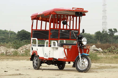 बैटरी ऑपरेटेड इलेक्ट्रिक ऑटो रिक्शा