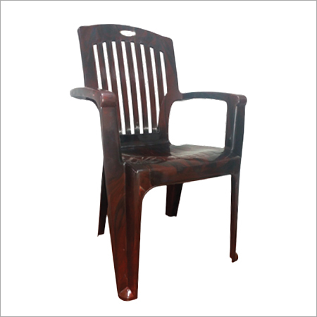 प्लास्टिक कुर्सियाँ