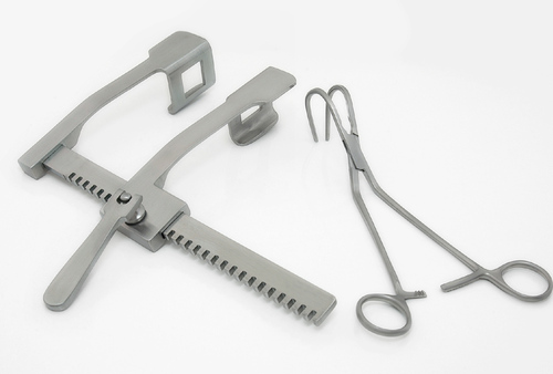 Finochitto Chest Retractor