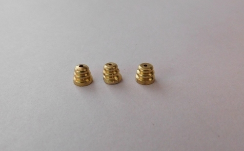 पीतल की नकल टोपी के भाग