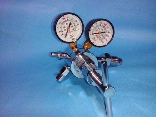 Prestige Oxygen Pressure Regulators Dimensions: 24-48 Inch (In)