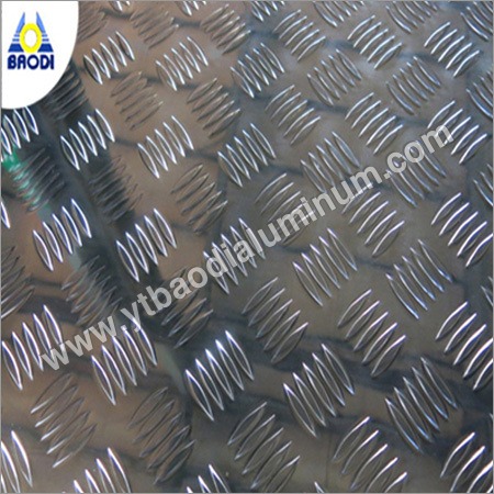 एल्यूमीनियम चेकर्ड प्लेट