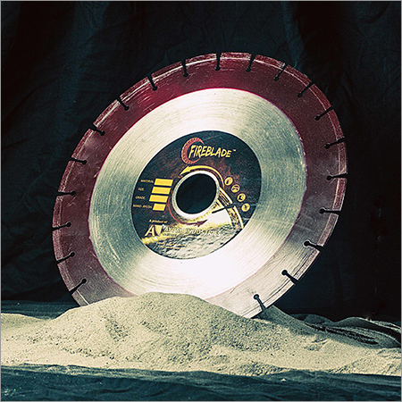 कंक्रीट काटने के ब्लेड