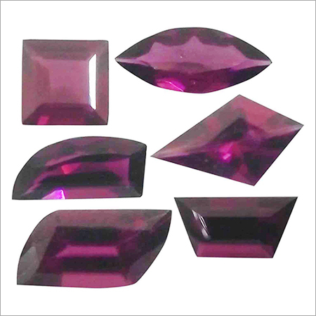 रोडोलाइट गार्नेट पत्थर
