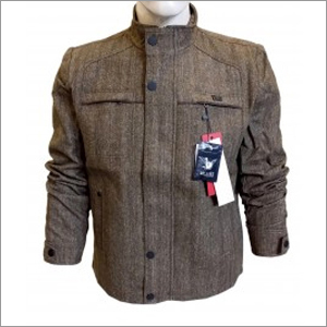 ऊनी कपड़े की जैकेट