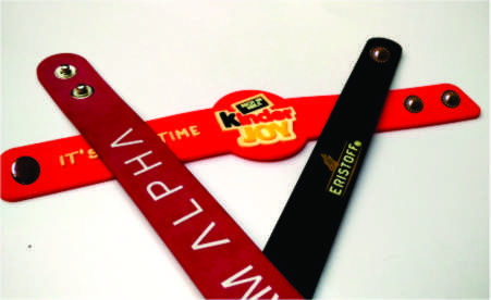 ग्लो रिस्टबैंड