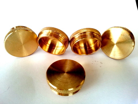 पीतल की बैरल मध्यम कैप