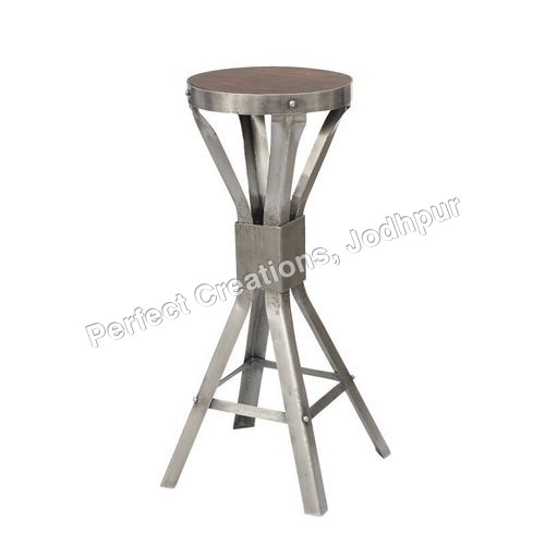 रेट्रो टेलीफोन स्टैंड