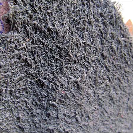 काला चिकना चमड़ा