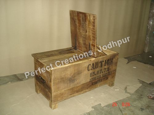 रेट्रो स्टोरेज बॉक्स