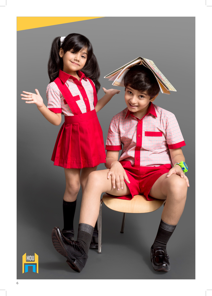 स्कूल यूनिफॉर्म