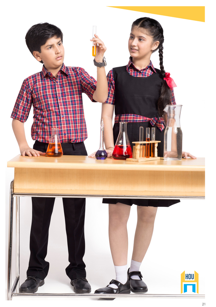 स्कूल यूनिफार्म