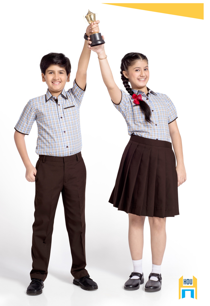 स्कूल यूनिफॉर्म