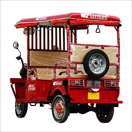 मजबूत इलेक्ट्रिक ऑटो रिक्शा