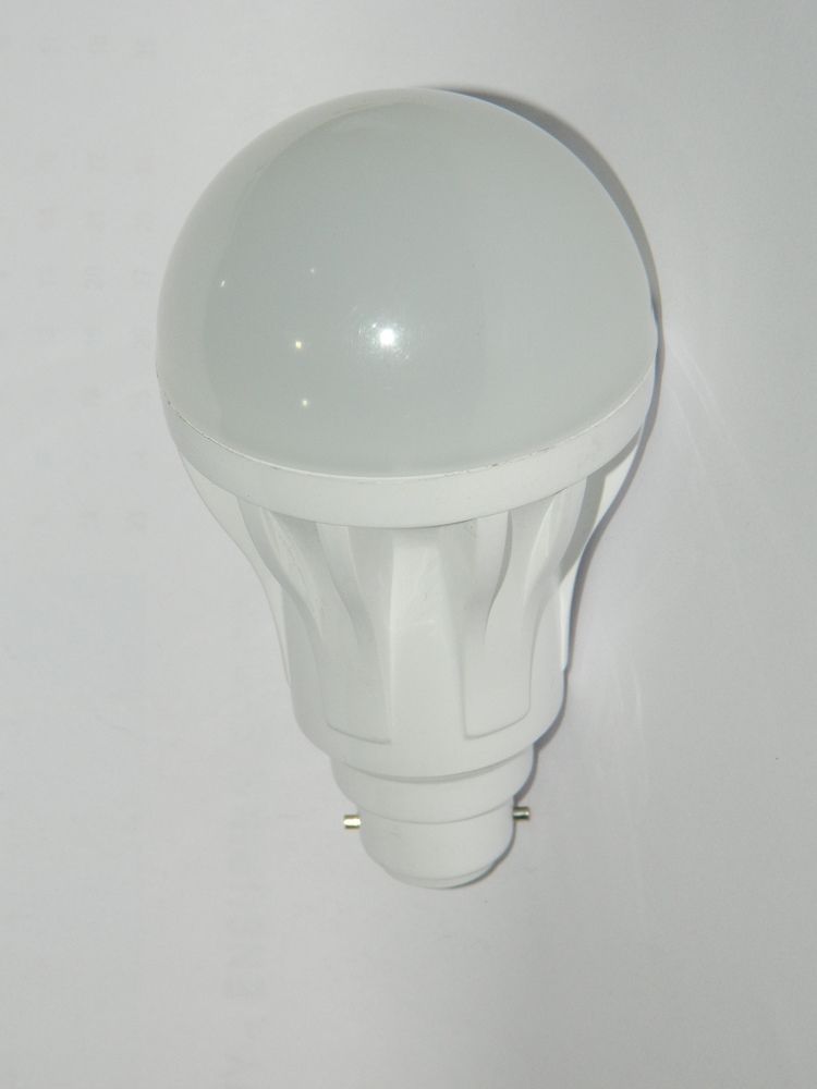 एलईडी बल्ब