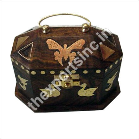 लकड़ी के बक्से