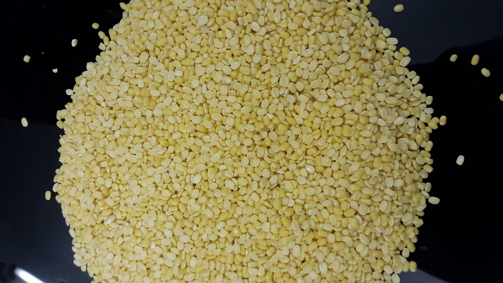 ऑर्गेनिक मूंग तलई दाल