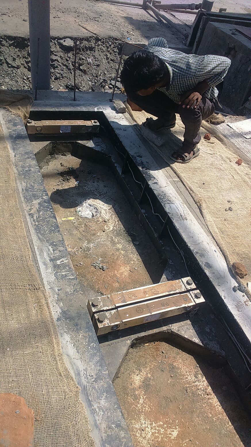 Axle Weighbridge - Quality Tested Material, Robust Build, Easy Installation | Cost Effective, Rustproof, Low Maintenance, Quick Portability