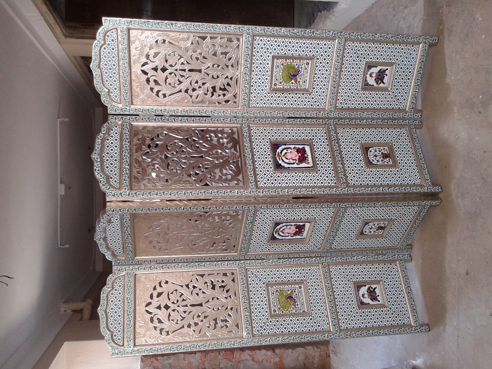 धातु स्क्रीन