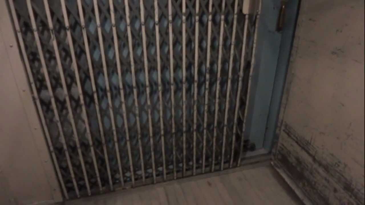 Passenger Elevators Door