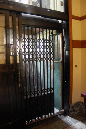 Passenger Elevators Door