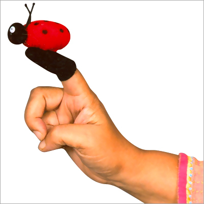 लेडी बग फिंगर पपेट